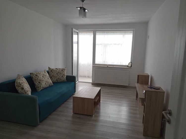 Apartament cu 2 camere semidecomandat în Nord
