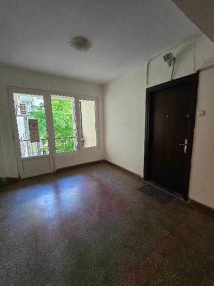 Apartament cu 2 camere nedecomandat în Cișmigiu
