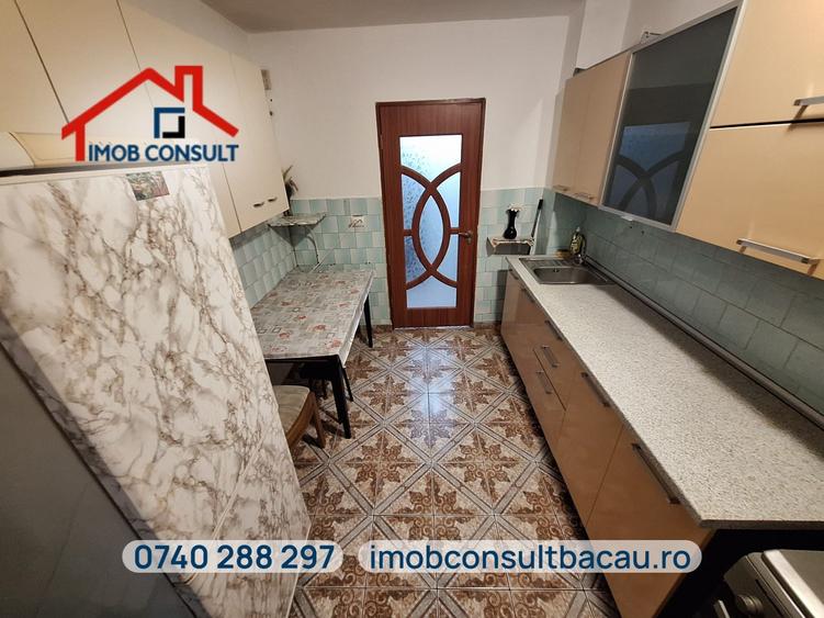 Apartament cu 2 camere semidecomandat în Mioriței