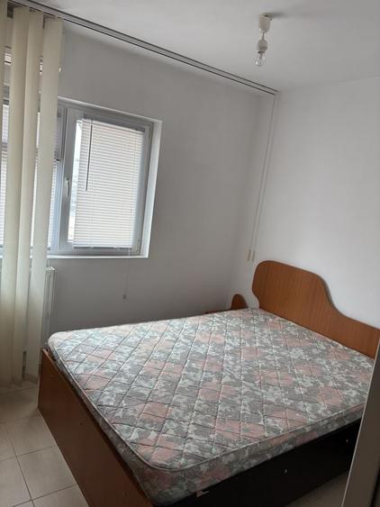 Apartament cu 2 camere decomandat în Vitan