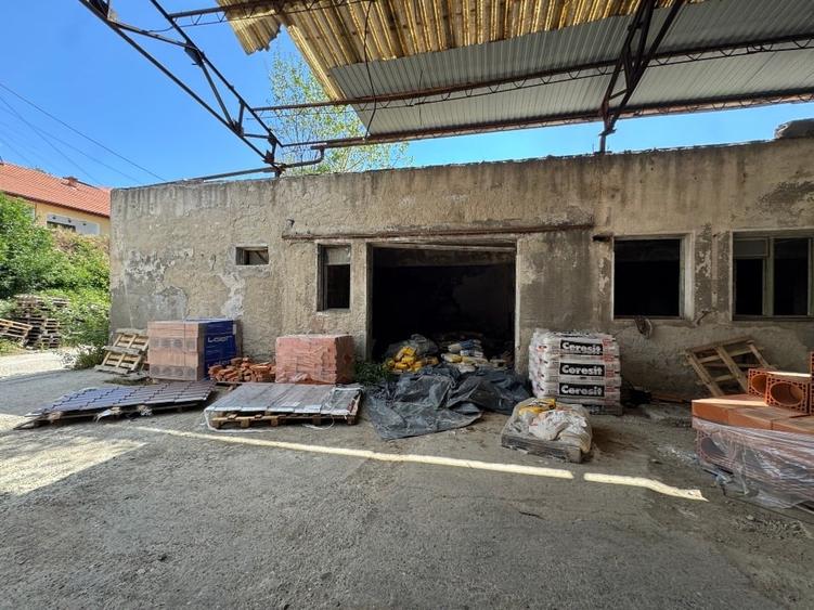 Spațiu comercial, de 1,365 mp, în Central