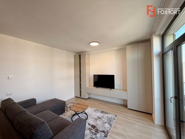 Apartament cu 2 camere semidecomandat, mobilat în Torontalului