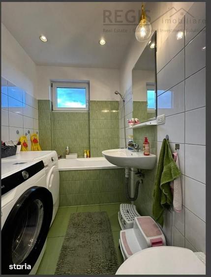 Apartament cu 3 camere în Triaj
