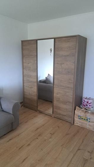 Vand garsoniera ,33 mp,mobilata,incalzire centralizata sector 3, zona Titan,str.Postasului, 2,etaj 5, pret 59500 euro - 4