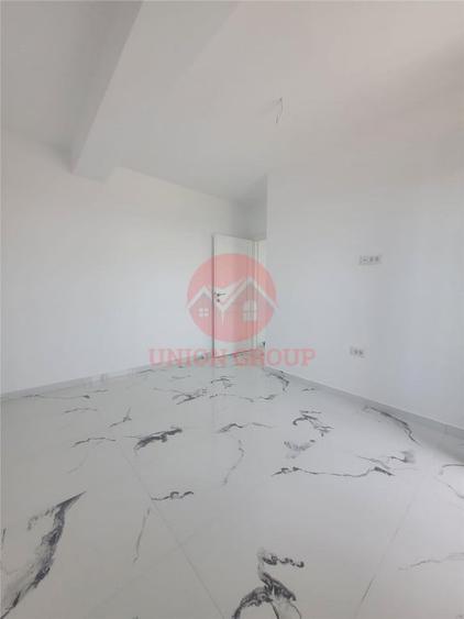 Apartament cu 2 camere decomandat în Agigea