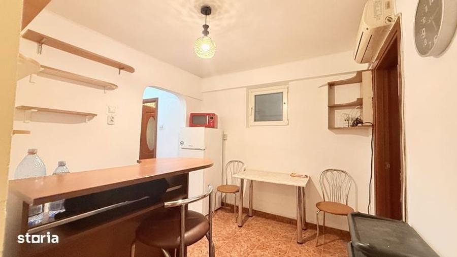 Apartament cu 2 camere decomandat în Tei