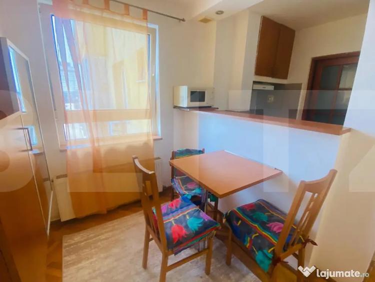 Apartament cu 2 camere semidecomandat în P-ța Unirii