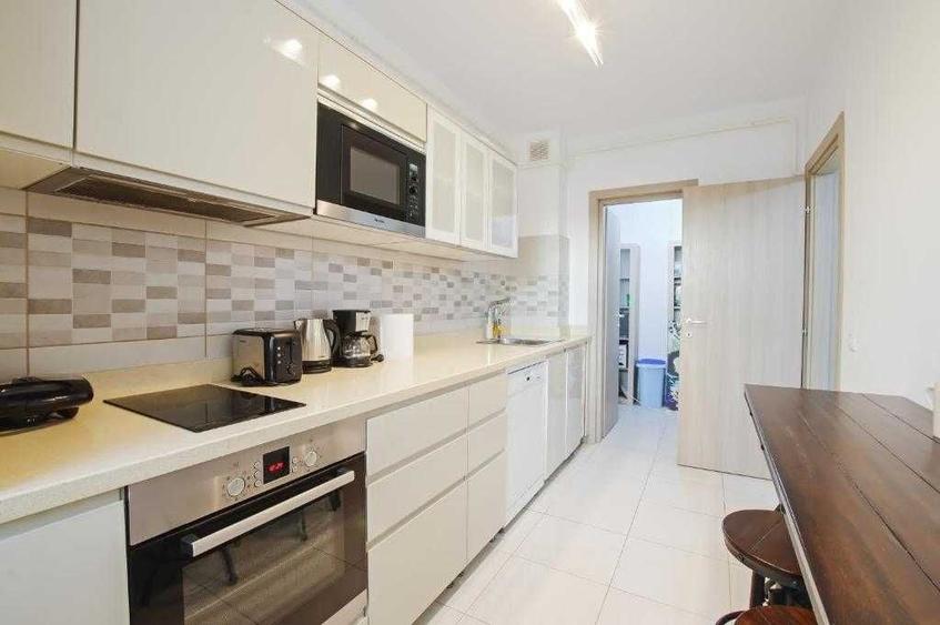 Inchiriez apartament 2 camere , utilat si mobilat - 1