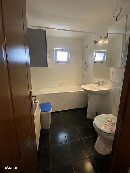 Apartament cu 3 camere decomandat în Vasile Alecsandri — fotografia 3