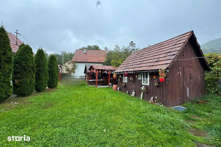 Casă cu 3 camere cu Teren 550 Mp în Central