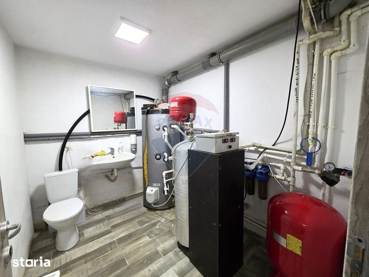 Casă cu 7 camere cu Teren 3200 Mp în Merei
