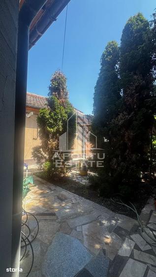 Casă cu 5 camere cu Teren 699 Mp în Mehala
