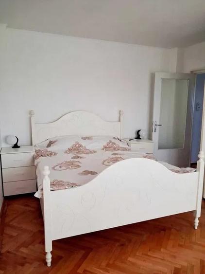 Apartament cu 2 camere decomandat, mobilat în Tineretului — fotografia 1