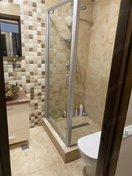 Apartament cu 3 camere decomandat, mobilat în Faleza Nord