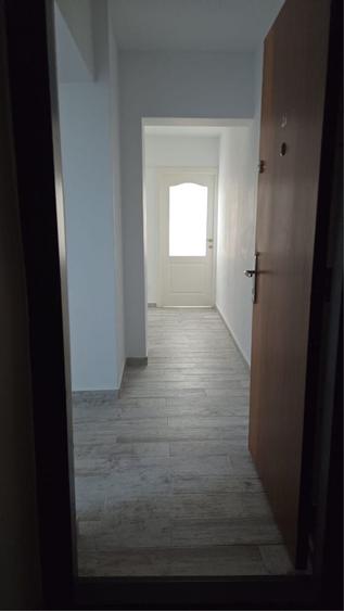 Apartament cu 3 camere decomandat în Păcurari