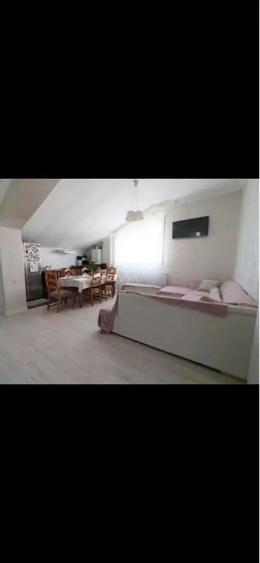 Apartament cu 3 camere decomandat în Aleea Tudor Neculai