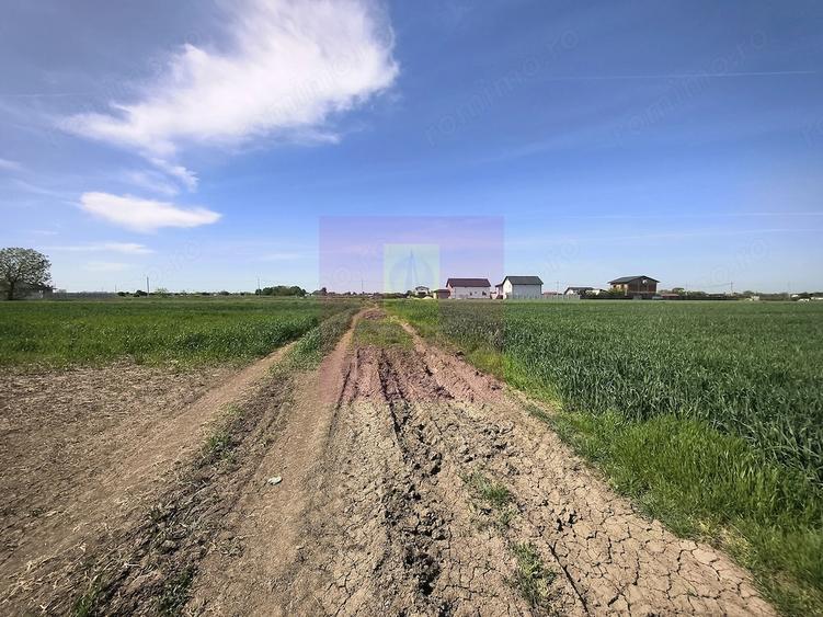 Teren intravilan cu potan?ial pentru investi?ie - 1