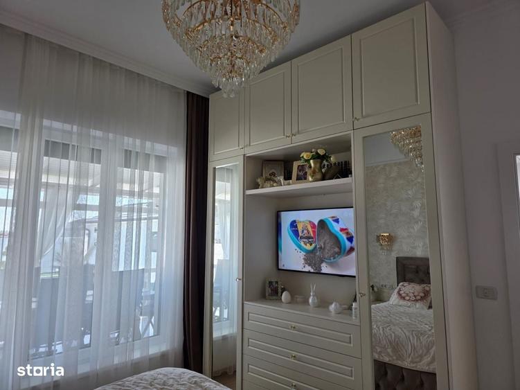 Casă cu 3 camere în Vladimirescu