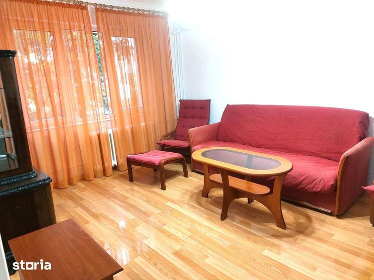Apartament cu 2 camere decomandat în Titan