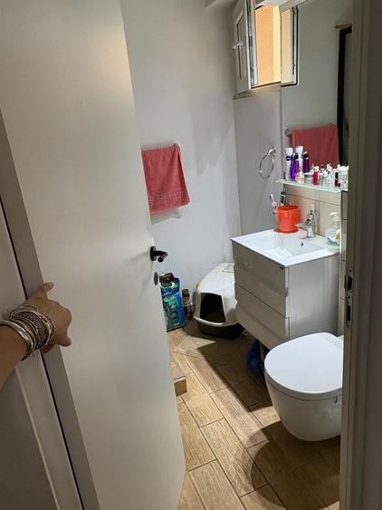 Vand apartament 2 camere Bucuresti - 2