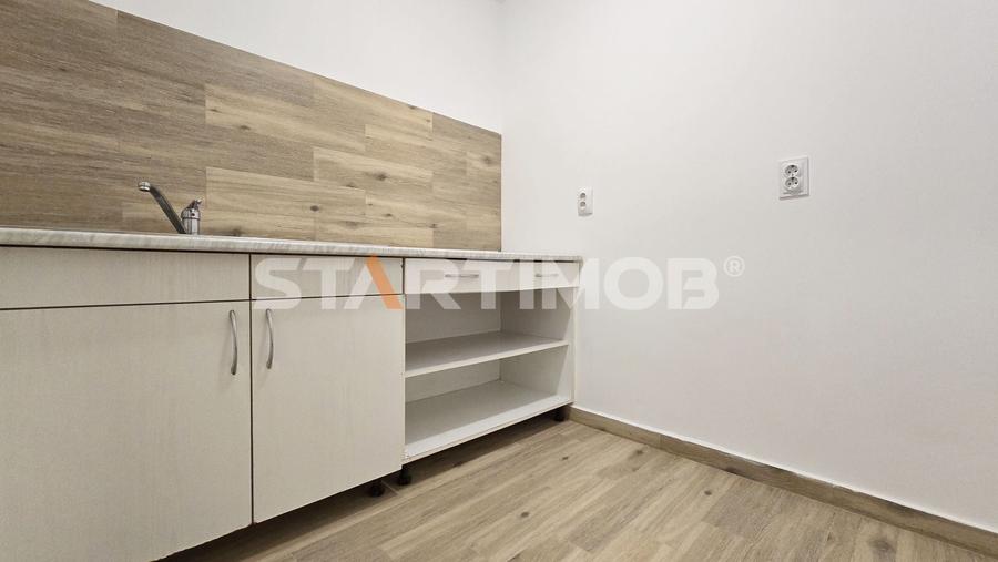 Birou, de 260.58999633789 mp, în Centrul Civic