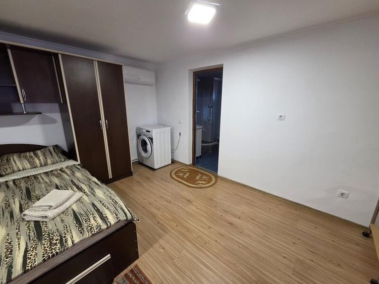 Casă cu 5 camere cu Teren 316 Mp în Fedeleșoiu