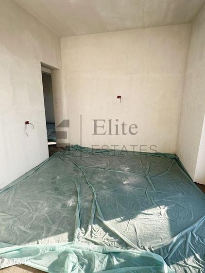 Casă cu 5 camere cu Teren 400 Mp în Iorga