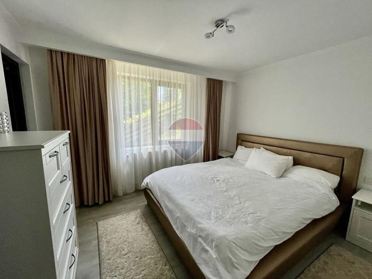 Casă cu 6 camere cu Teren 7661 Mp în Cheia