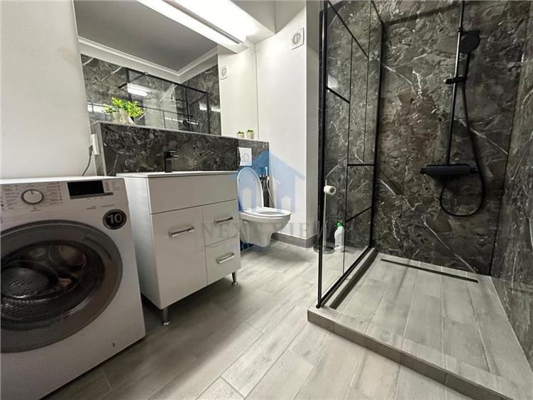 Apartament 3 camere, The Office - 7