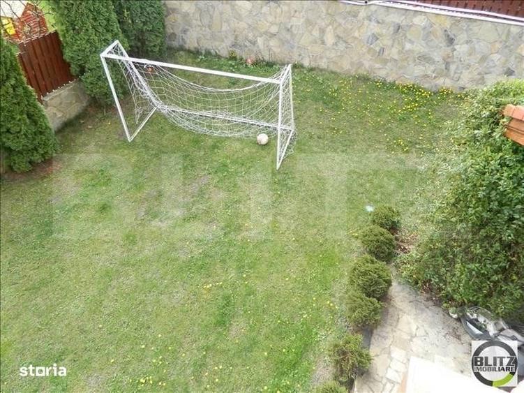 Casă cu 4 camere cu Teren 300 Mp în Bună Ziua