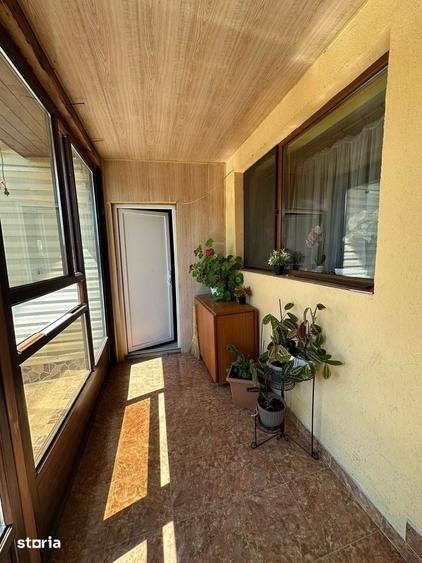 De vanzare casa de locuit si spatiu comercial, 260mp construiti 99000e - 6