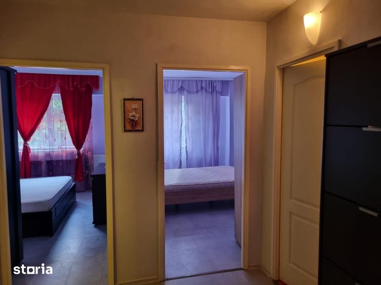 Apartament cu 3 camere în Traian