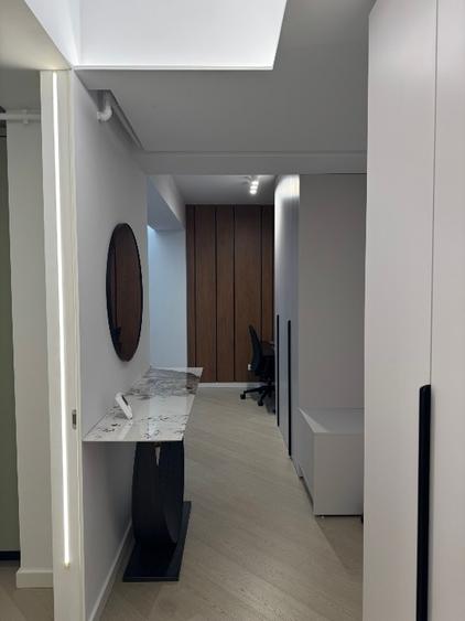 Apartament cu 2 camere decomandat, mobilat în Central