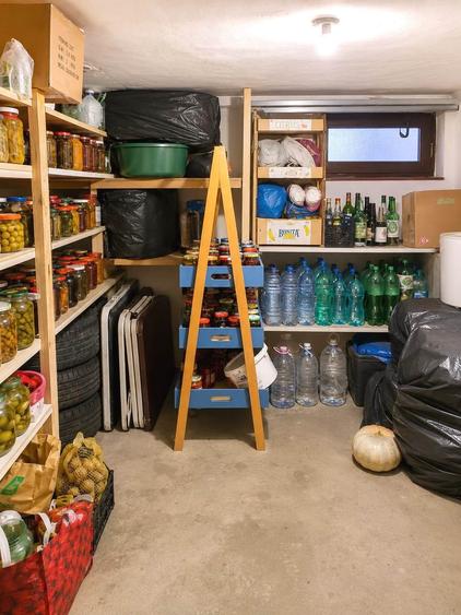 Apartament cu 3 camere decomandat în Valea Adâncă