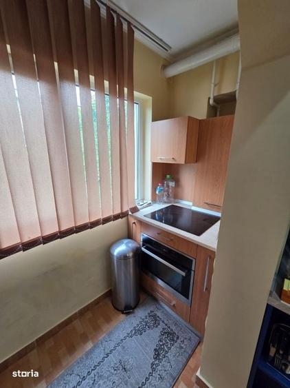 Apartament cu 2 camere decomandat în Central — fotografia 1