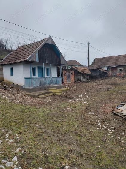 Casă cu 3 camere cu Teren 3629 Mp în Boian