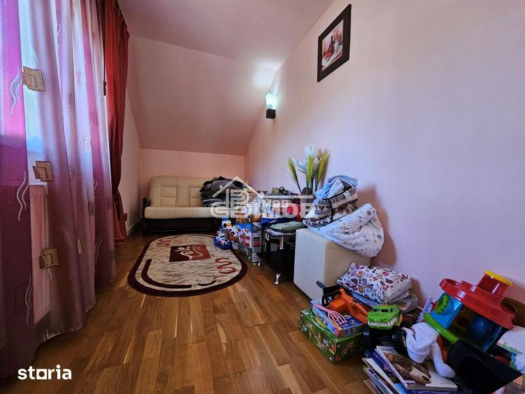 Casă cu 4 camere cu Teren 820 Mp în Buciumeni