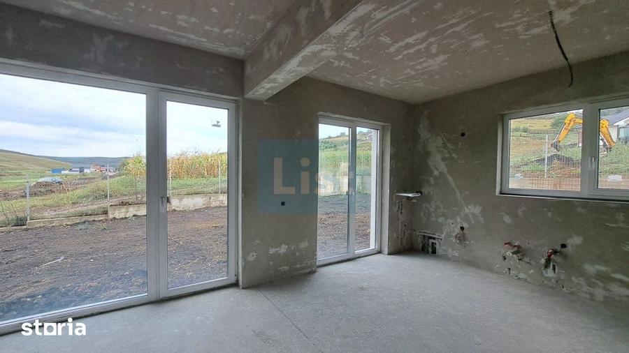 Casă cu 5 camere cu Teren 550 Mp în Apahida