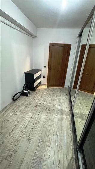 Apartament cu 3 camere decomandat, mobilat în Ultracentral