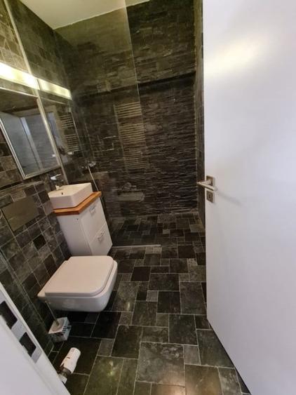 Apartament cu 3 camere decomandat în Tineretului