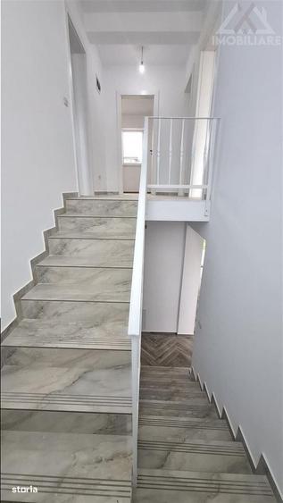 Casă cu 4 camere în Uricani