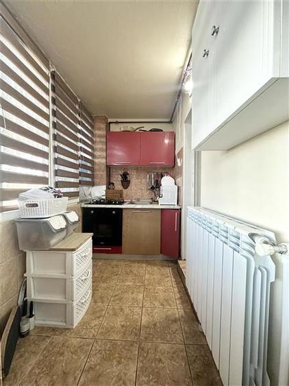 Apartament 3 Camere Decomandat Zona Far - 17