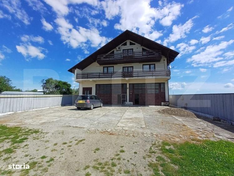 Casă cu 4 camere cu Teren 1500 Mp în Central
