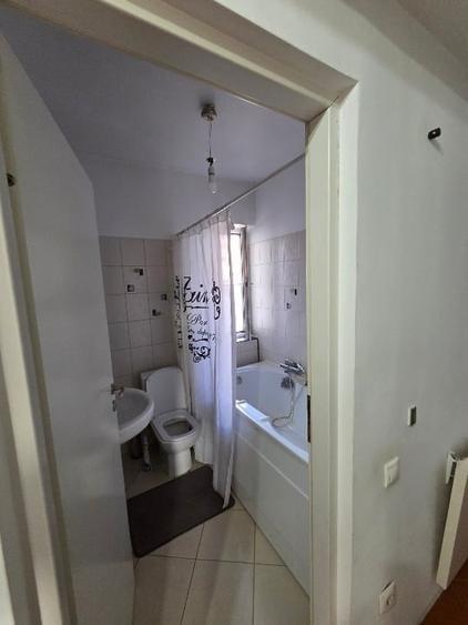 Apartament cu 3 camere decomandat, mobilat în Pache Protopopescu