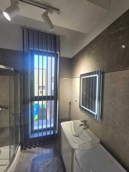 Apartament cu 2 camere decomandat în Politehnica