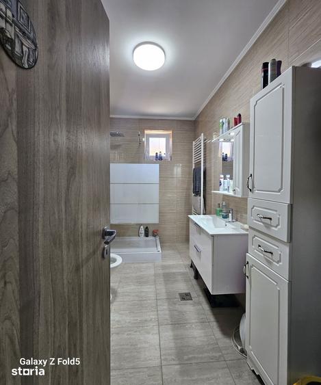 Casă cu 4 camere decomandat cu Teren 570 Mp în Sântandrei