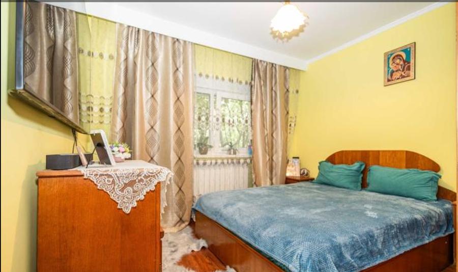 Apartament cu 2 camere decomandat în Poarta 6