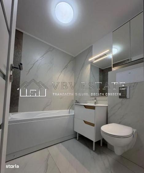 Apartament cu 3 camere semidecomandat, mobilat în 13 Septembrie