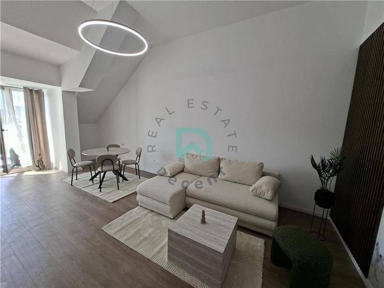 Apartament cu 3 camere decomandat în Tractorul