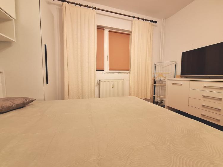 Apartament cu 2 camere semidecomandat, mobilat în Girocului